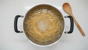 Carbonara com creme de leite – Passo 2