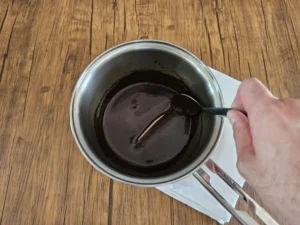 Bolo de chocolate de caneca sem farinha – Passo 2 (original)