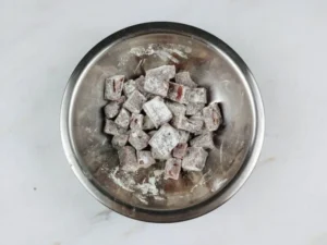 Bolo de fubá com goiabada simples – Passo 2 (original)