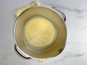 Bolo de fubá com leite de coco – Passo 2 (original)