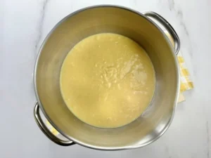 Bolo de fubá com leite de coco – Passo 3 (original)