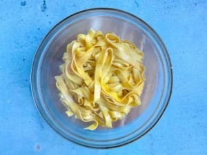 Molho alfredo com cream cheese – Passo 2 (original)